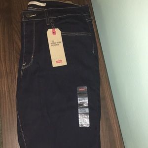 721 Levi’s High Rise Skinny Jeans